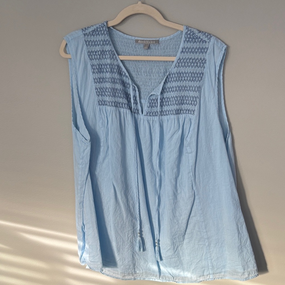 Daniel Rainn Pale Blue Sleeveless Smocked Yoke Tassel Top Linen/Cotton